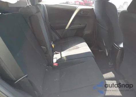 2014 Toyota Rav4 Le z USA, uszkodzony, nr VIN JTMBFREV1ED083633